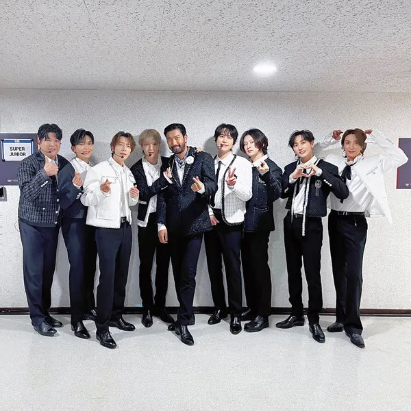 Popular photo full of fans’ love for Choi Siwon