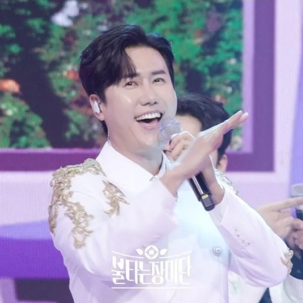 The most loved look of Shin Seong today
