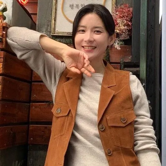 The most loved look of Lee Boyoung today
