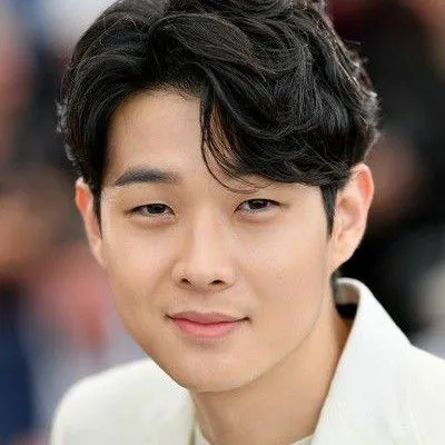 Popular photo full of fans’ love for Choi Wooshik