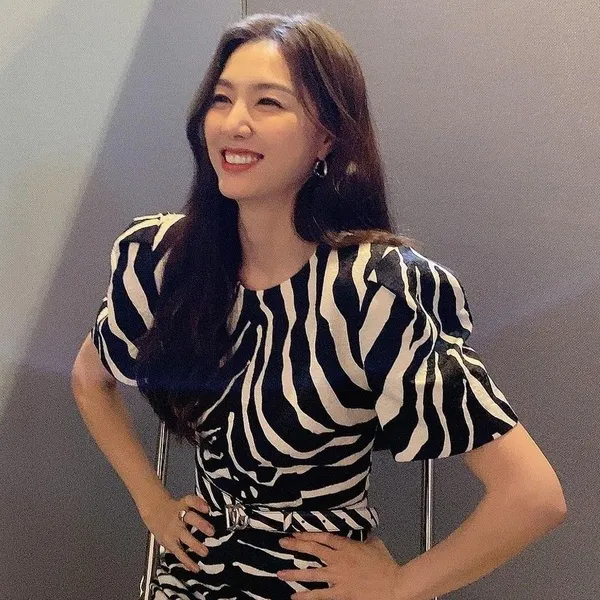 Popular photo full of fans’ love for Seo Jihye (1984)