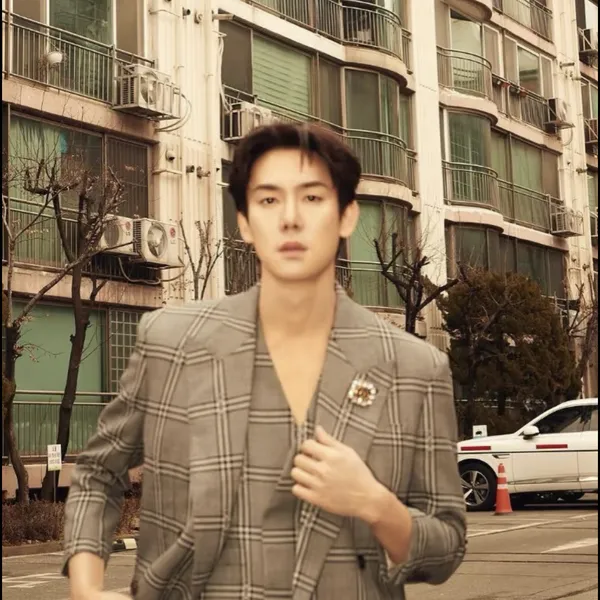 Popular photo full of fans’ love for Yoo Yeonseok