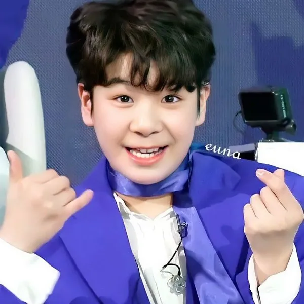 The most loved look of Jeong Dongwon today