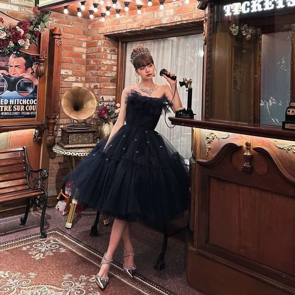 Popular photo full of fans’ love for THE Freezia