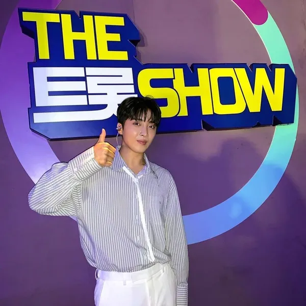Idol_Top_Banner