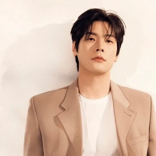 Idol_Top_Banner