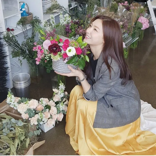 Popular photo full of fans’ love for Seo Jihye (1984)