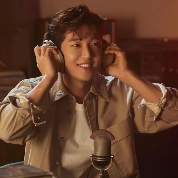 Idol_Top_Banner