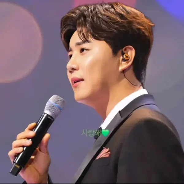 The most loved look of Jin Haesung today