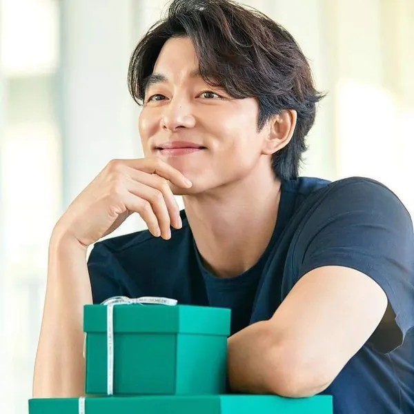 Popular photo full of fans’ love for Gong Yoo
