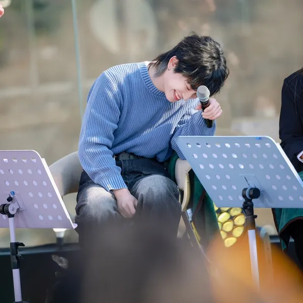 The most loved look of Son Jinwook today