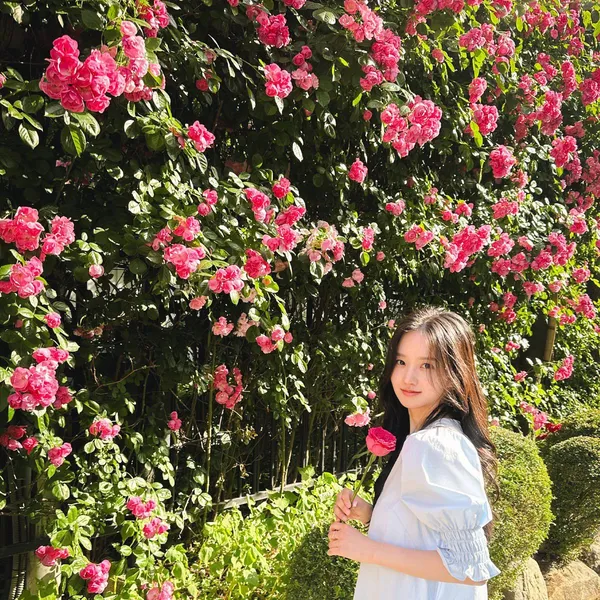 Popular photo full of fans’ love for Park Jungyeon