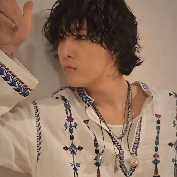 Idol_Top_Banner