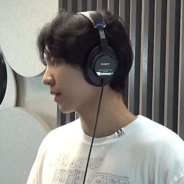 Idol_Top_Banner