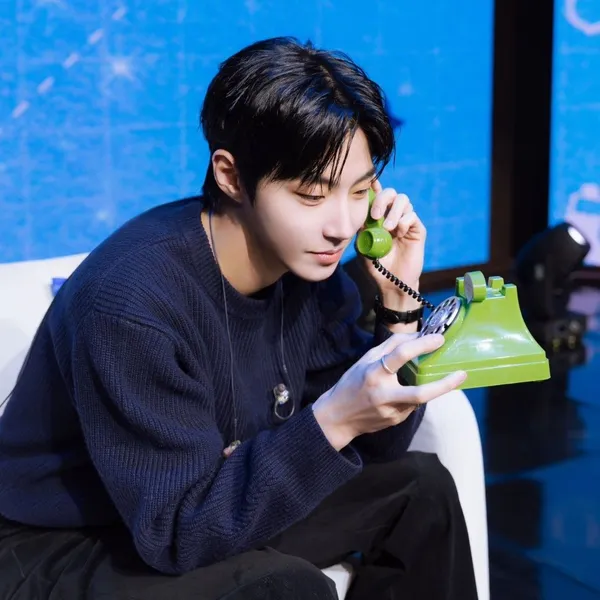 Idol_Top_Banner