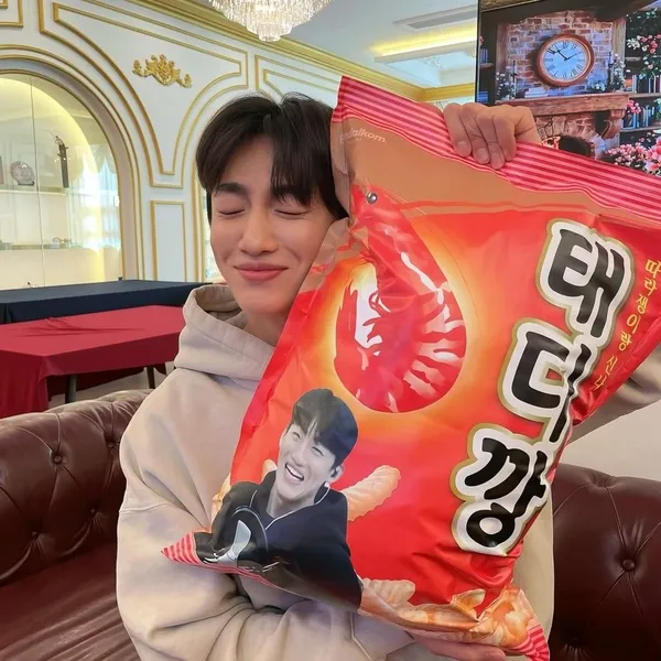 Idol_Top_Banner