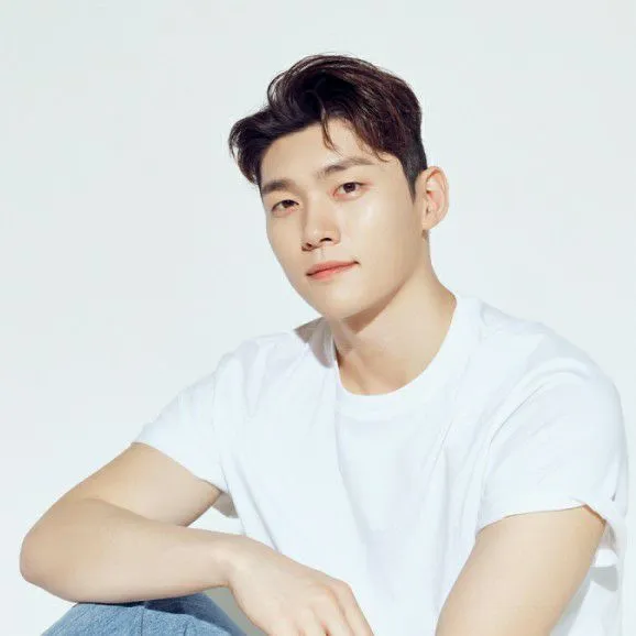 Idol_Top_Banner