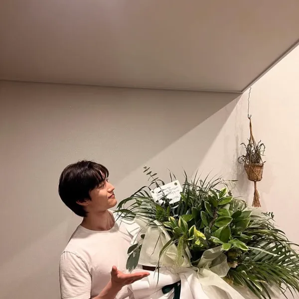 Idol_Top_Banner