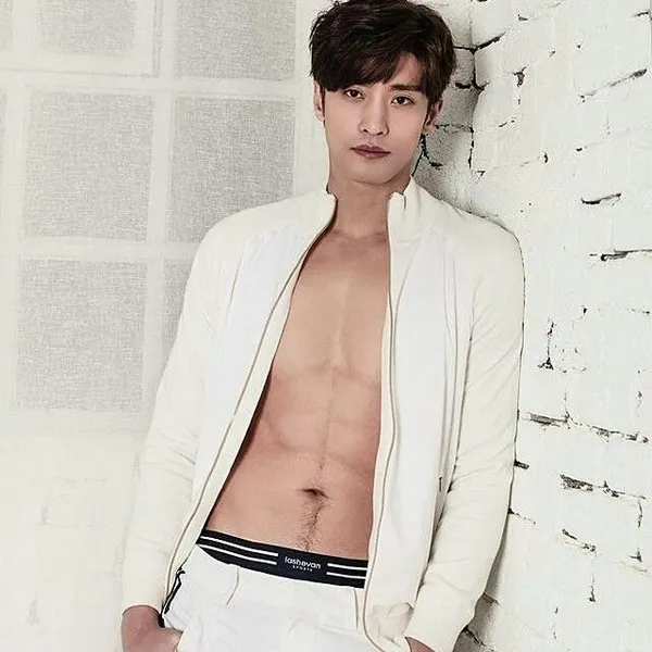 Idol_Top_Banner