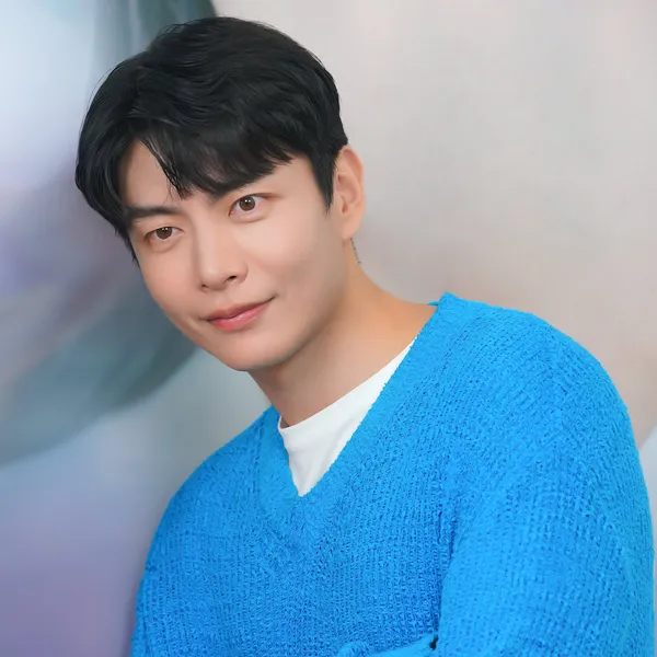 Idol_Top_Banner