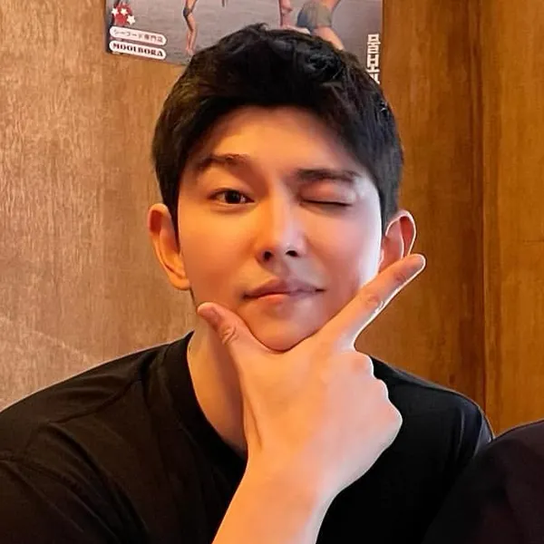 Idol_Top_Banner