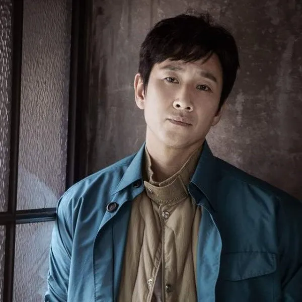 Idol_Top_Banner