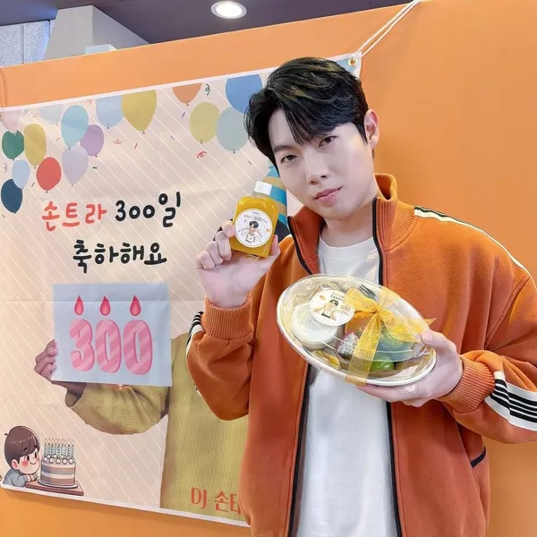 Idol_Top_Banner