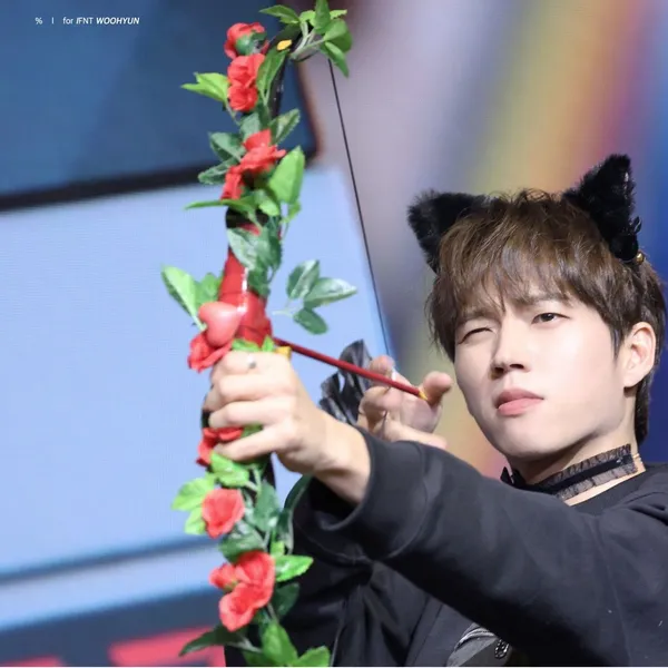 Idol_Top_Banner