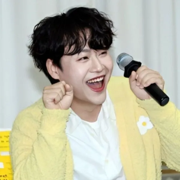 Idol_Top_Banner