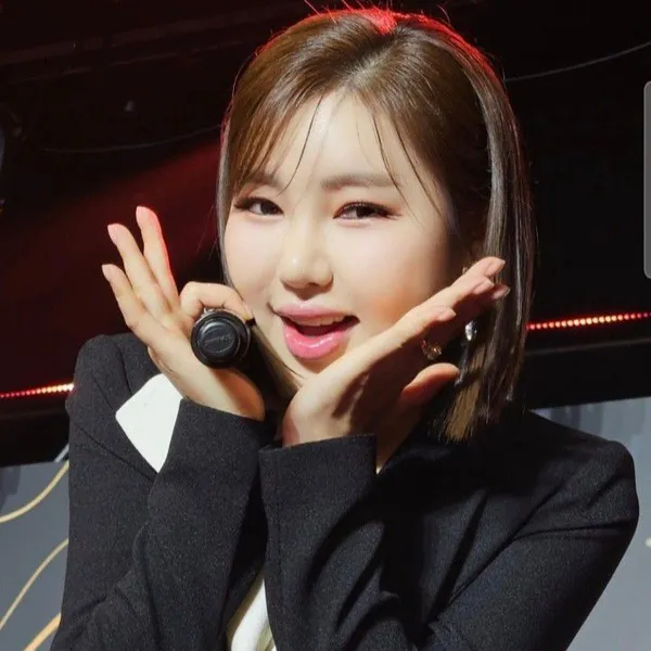 Idol_Top_Banner