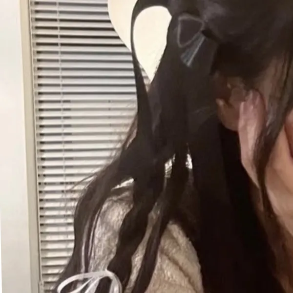 充滿粉絲愛的Ji Yeeun人氣照片