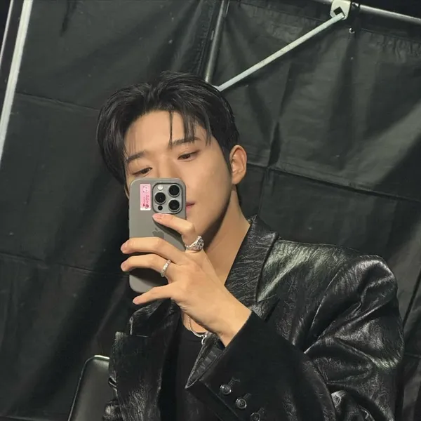Idol_Top_Banner