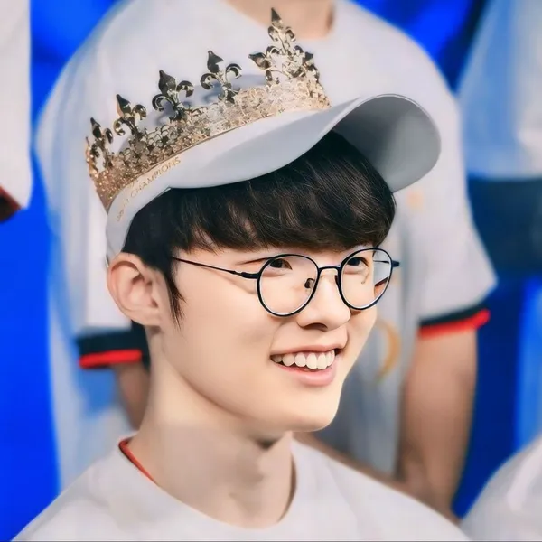 idolProfile
