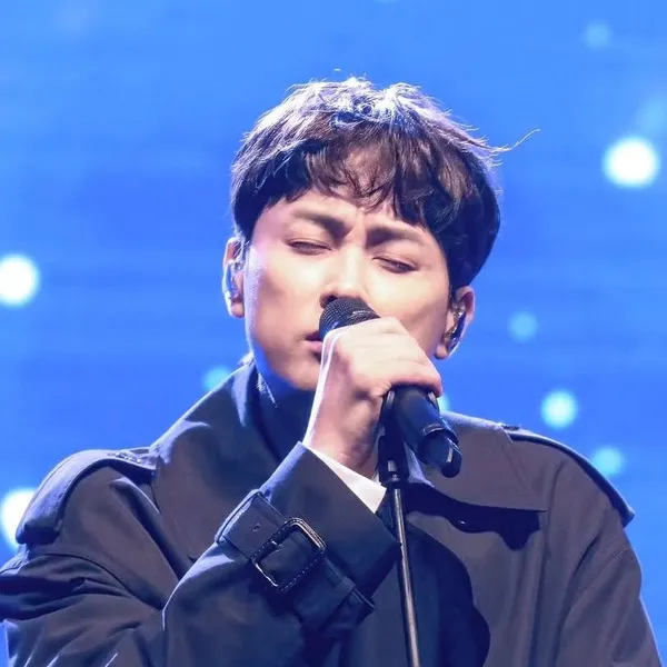 Idol_Top_Banner