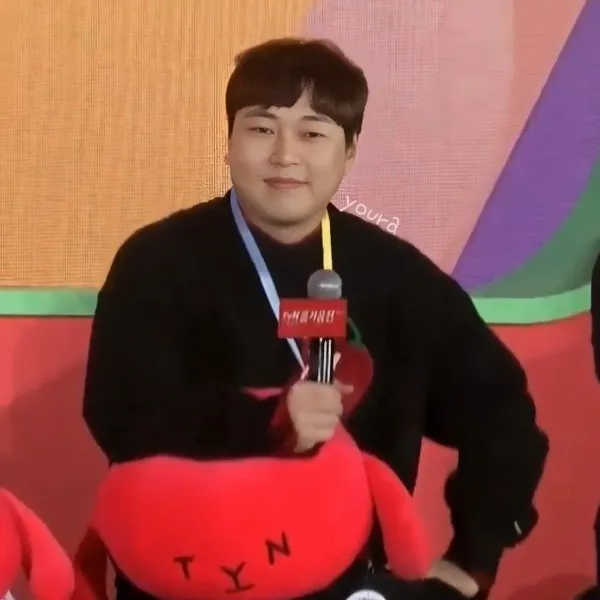 充滿粉絲愛的李陳鎬人氣照片