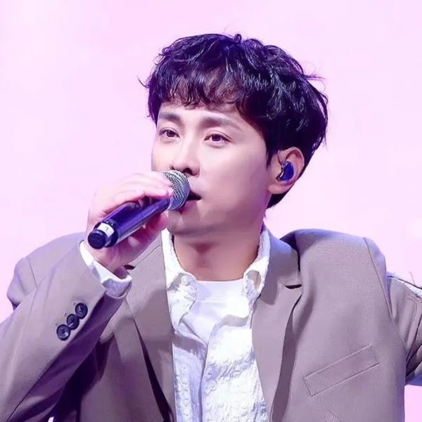 Idol_Top_Banner