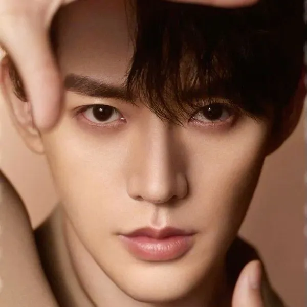 The most loved look of Deng Wei today