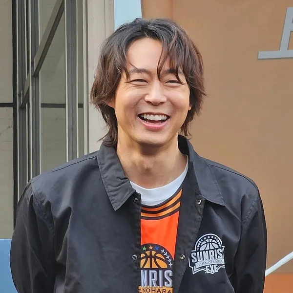 充滿粉絲愛的朴有天人氣照片