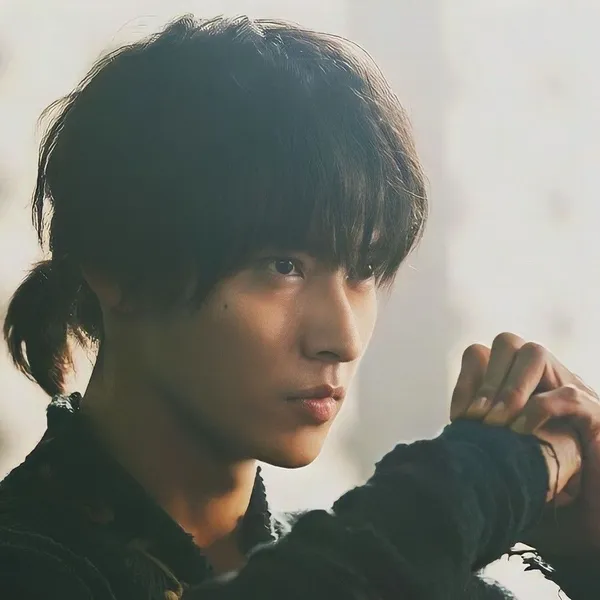 Popular photo full of fans’ love for Kento Yamazaki