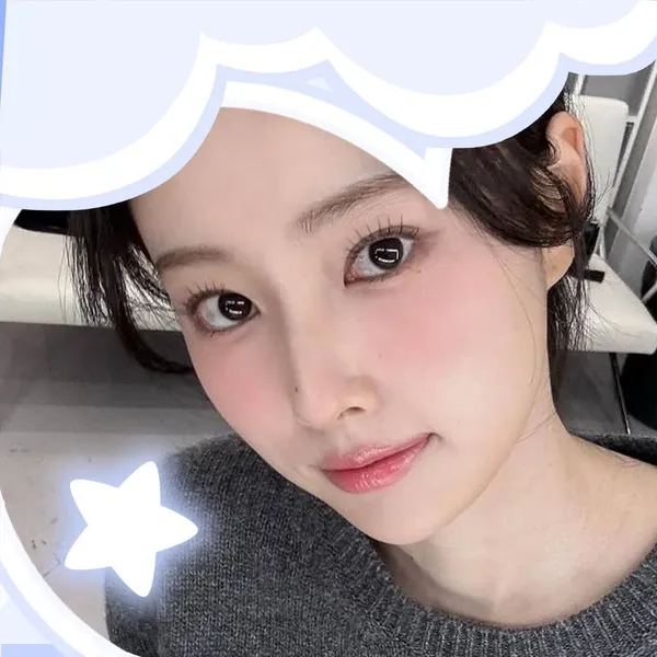 今天最受喜愛的Kang Hyewon模樣