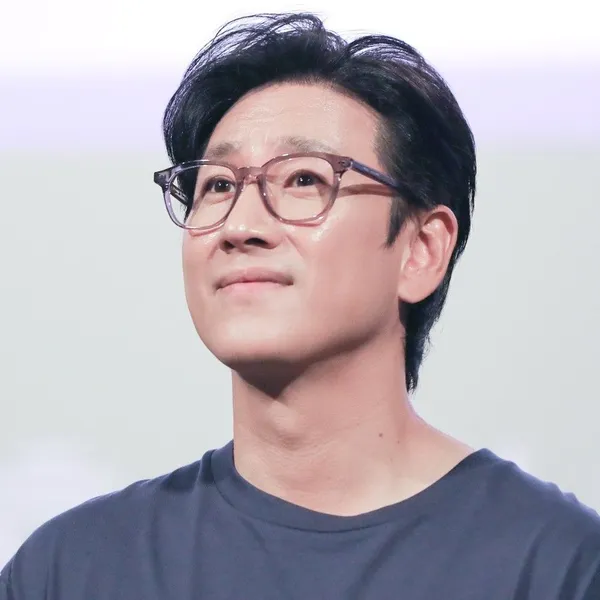 充滿粉絲愛的Lee Sunkyun人氣照片