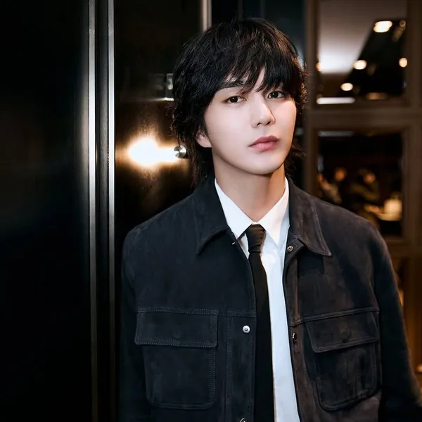 Popular photo full of fans’ love for Yoo Seungho