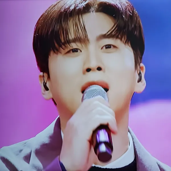 The most loved look of Namgung Jin today