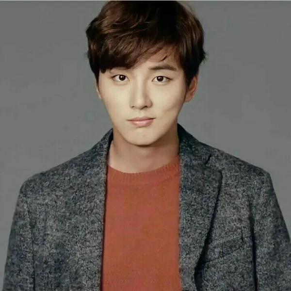 The most loved look of Yoon Shiyoon today