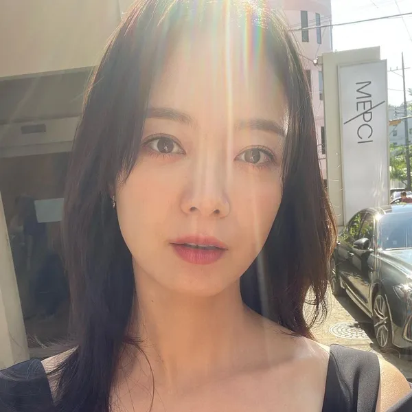 Popular photo full of fans’ love for Jeon Somin