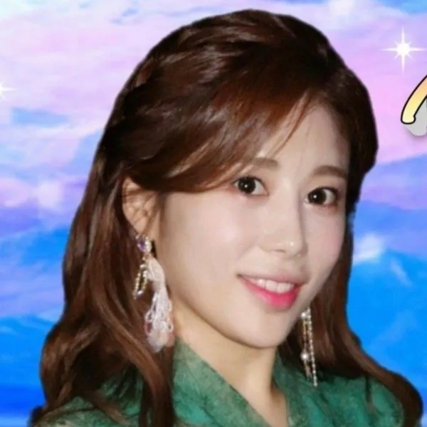 充滿粉絲愛的金韶宥人氣照片