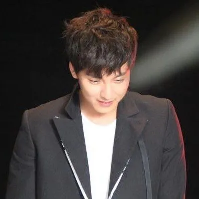 The most loved look of Kim Namgil today