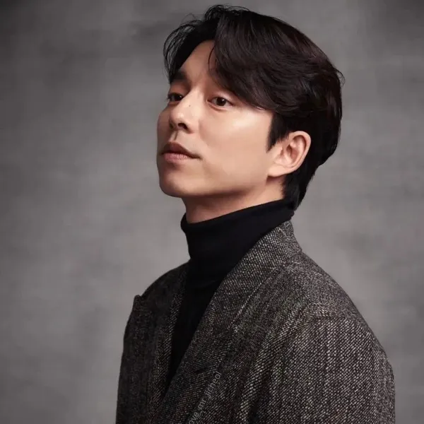 Popular photo full of fans’ love for Gong Yoo