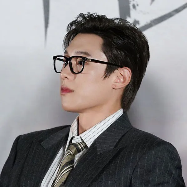 The most loved look of Kim Sungcheol today