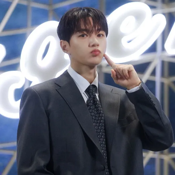 Top moment of Kim Myungsoo (L) chosen by fans